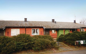 1 Bedroom Lovely Apartment In Kivik, Kivik